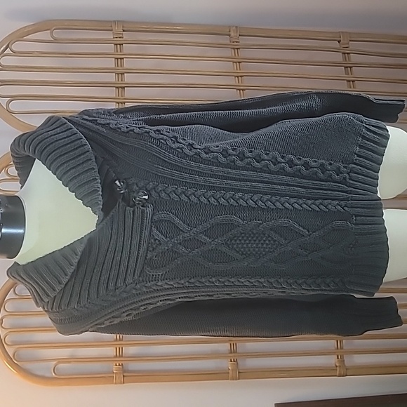 Eddie Bauer navy blue cable knit sweater size large - Picture 3 of 13